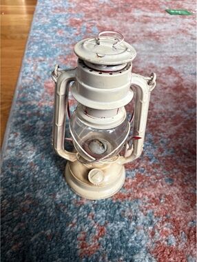 Vintage Winged Wheel No. 400 White Kerosene Hurricane Lantern Made In Japan